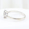 Bague 57 Bague rosette en or blanc 18 carats et diamants taille brillant 0,28 ct 58 Facettes 159/24K