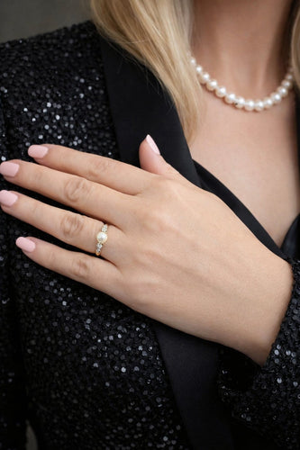 Bague 54 Bague classique en or 18k avec perle et diamants 58 Facettes 50117