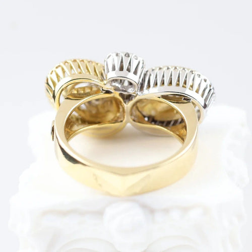 Bague 57 Bague en or jaune 18 carats avec accents en or blanc et diamants 58 Facettes
