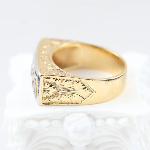 Bague 54 Bague vintage trois pierres en or jaune, platine et diamants 58 Facettes 2335