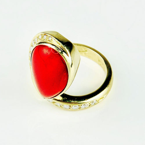 Bague 55 Bague en or jaune 18 carats avec corail et diamants 58 Facettes 1853