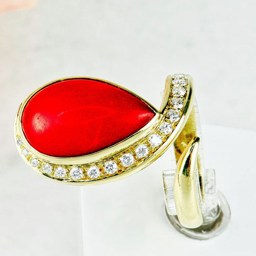 Bague 55 Bague en or jaune 18 carats avec corail et diamants 58 Facettes 1853