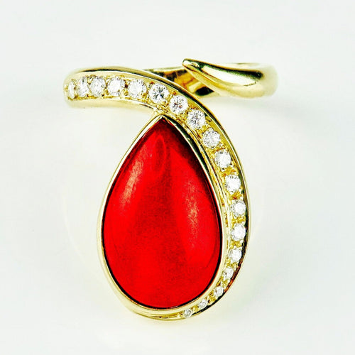 Bague 55 Bague en or jaune 18 carats avec corail et diamants 58 Facettes 1853