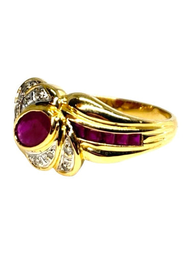 Bague 55 Bague ancienne en or jaune 18K, saphirs et diamants 58 Facettes 1651