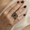 Bague 54 Bague Saphir 1,62 ct & Diamants Noirs 0,50 ct / Blancs 0,70 ct – Or Gris 18k – Taille 54 58 Facettes FB11309