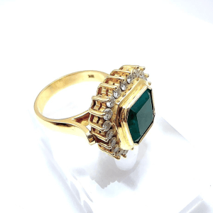 Bague 52 Bague en or jaune 18k avec émeraude naturelle et diamants 58 Facettes 50148