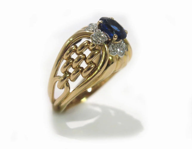 Bague 55 Bague dôme en or rose 18 carats avec saphir et diamants 58 Facettes