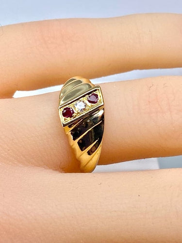 Bague 50 Bague jonc en or jaune 18 carats avec diamant et rubis 58 Facettes AB679