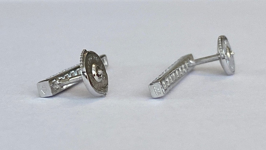 Boucles d'oreilles Alain Roure - Boucles d’oreilles pendantes en or blanc 18 ct et diamants 58 Facettes earrings