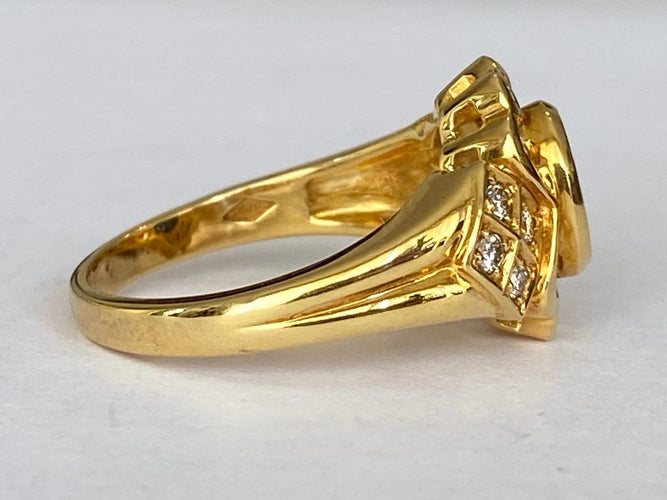 Bague 53 Bague cocktail entourage en or jaune 18 ct avec saphir et diamants 58 Facettes ring