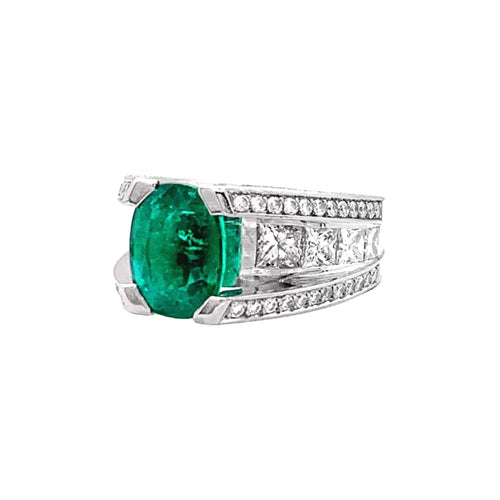 Bague 51 Bague or blanc, émeraude et diamants. 58 Facettes 35347