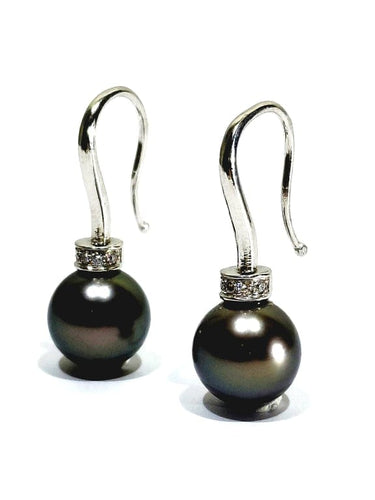 Boucles d'oreilles Boucles d’oreilles en or blanc 18 carats, perles de Tahiti et diamants 58 Facettes 1716762