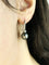 Boucles d'oreilles Boucles d’oreilles en or blanc 18 carats, perles de Tahiti et diamants 58 Facettes 1716762