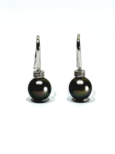 Boucles d'oreilles Boucles d’oreilles en or blanc 18 carats, perles de Tahiti et diamants 58 Facettes 1716762