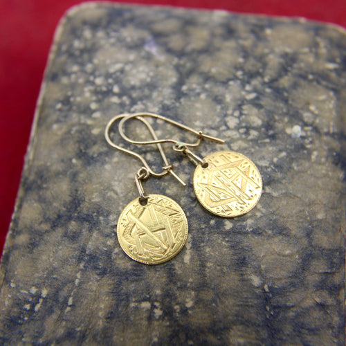 Boucles d'oreilles Époque victorienne - Boucles d’oreilles love tokens en or 22K 58 Facettes