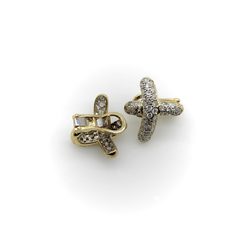 Boucles d'oreilles Boucles d’oreilles vintage - Motif X pavé de diamants en or jaune 14k 58 Facettes A20018