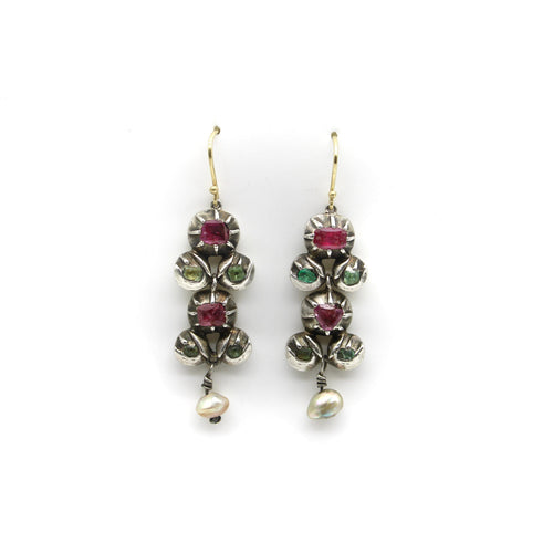 Boucles d'oreilles Giardinetti - Boucles d’oreilles pendantes en argent et or jaune 18k rubis émeraudes perles 58 Facettes