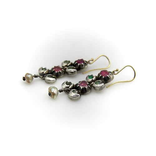 Boucles d'oreilles Giardinetti - Boucles d’oreilles pendantes en argent et or jaune 18k rubis émeraudes perles 58 Facettes