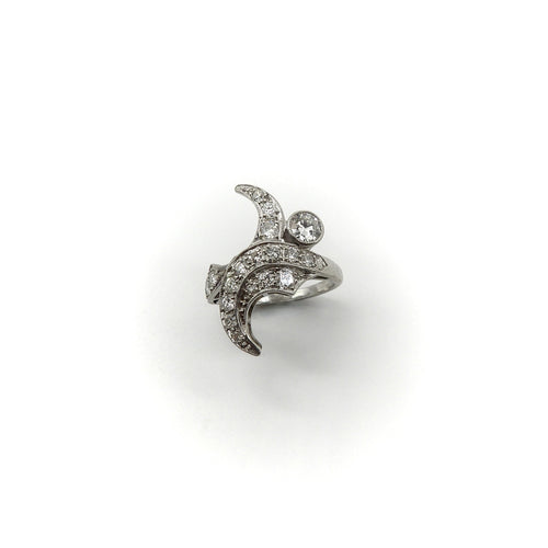 Bague Bague à motif organique en platine et diamants 58 Facettes