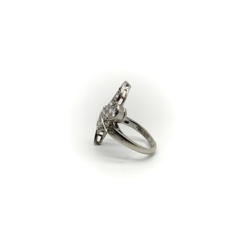 Bague Bague à motif organique en platine et diamants 58 Facettes