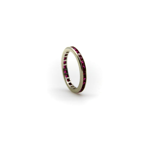 Bague Bague alliance éternité en or blanc 14K et rubis synthétiques 58 Facettes