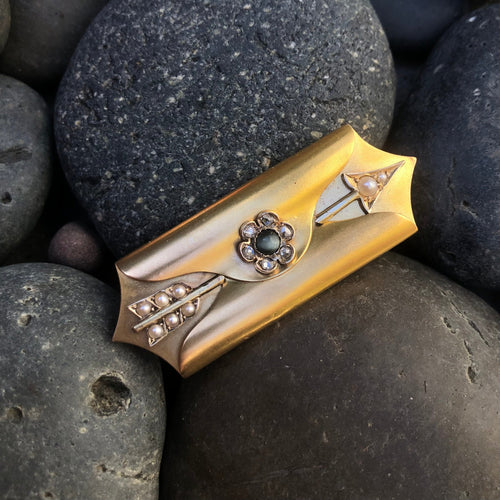 Pendentif Broche médaillon de deuil en forme d’enveloppe en or 14k, diamants et perles 58 Facettes