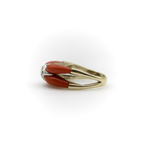Bague 56 Bague moderniste en or 14K, corail et diamants 58 Facettes A1000D