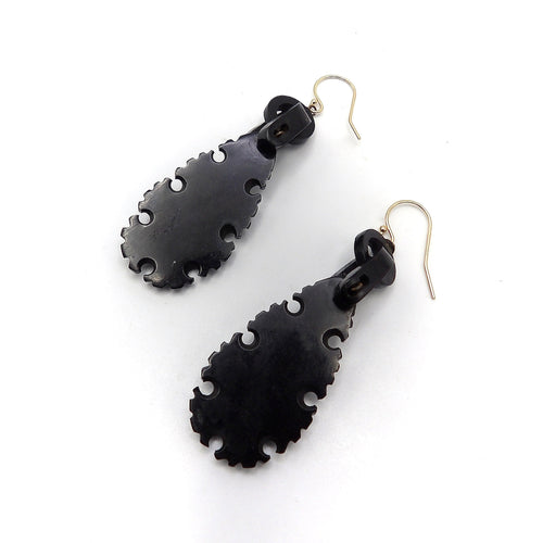 Boucles d'oreilles Boucles d’oreilles victoriennes - Pendantes en jais de Whitby et or 14K 58 Facettes