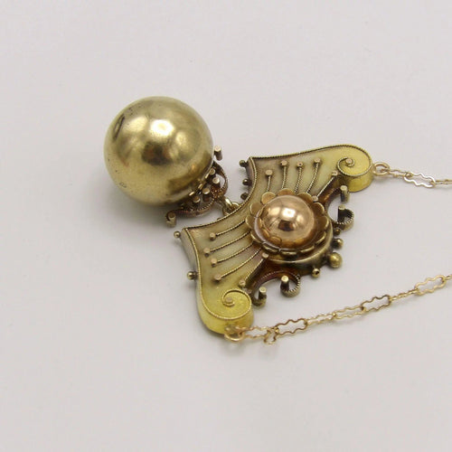 Collier Collier pendentif revival étrusque en or jaune et or rose 14 carats 58 Facettes