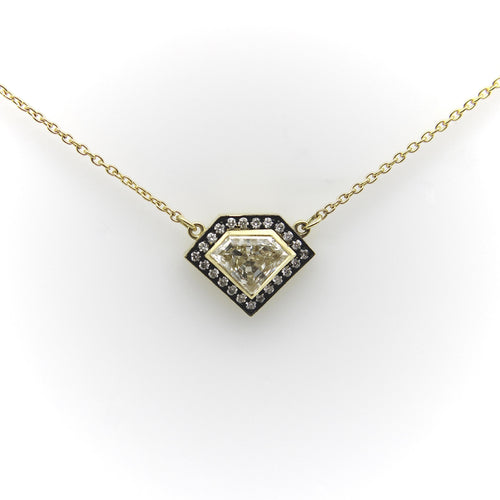 Pendentif Signature Collection - Pendentif bouclier en or 18k et diamants 58 Facettes A1001Z