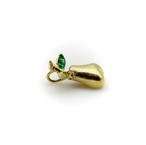Pendentif Charm poire vintage en or 18k, diamants et émail vert 58 Facettes
