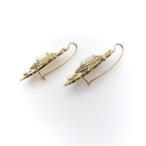 Boucles d'oreilles Etruscan Revival - Boucles d’oreilles pendantes en or 14K et opales 58 Facettes