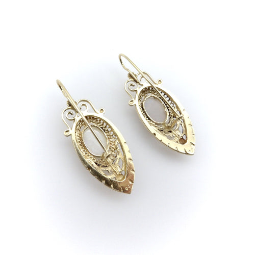 Boucles d'oreilles Etruscan Revival - Boucles d’oreilles pendantes en or 14K et opales 58 Facettes