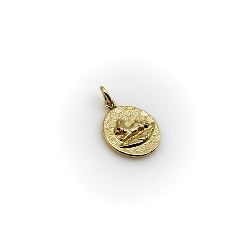 Pendentif Cute as a Button - Pendentif médaille lapin en or jaune 14K et rubis 58 Facettes