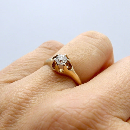 Bague Bague victorienne en or 14K avec diamant taille ancienne 58 Facettes