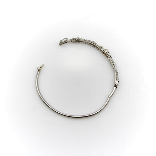 Bracelet Bracelet jonc édouardien en platine, saphir jaune et diamants 58 Facettes