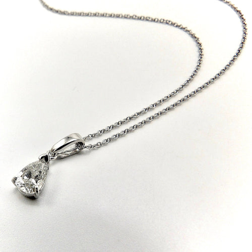Collier Collier - Pendentif diamant poire 0,66 ct en or blanc 18k et 14k 58 Facettes