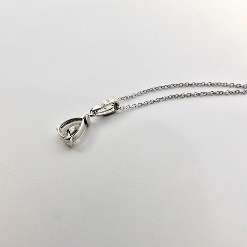 Collier Collier - Pendentif diamant poire 0,66 ct en or blanc 18k et 14k 58 Facettes