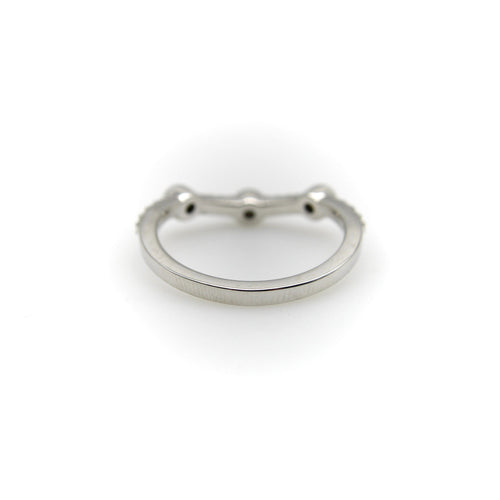 Bague 55 Bague jonc incurvée en or blanc 14K et diamants 58 Facettes