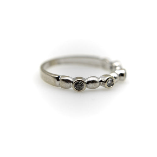 Bague 53 Bague vintage en or blanc 14k à diamants 58 Facettes