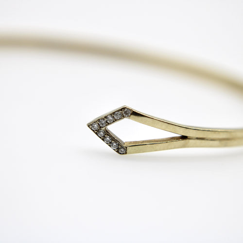 Bracelet Kimberly Doyle - Bracelet jonc en or 14 carats à pointes serties de diamants 58 Facettes A2001T