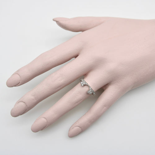 Bague 54 Bague de mariage contourée en or blanc 14K avec diamants 58 Facettes