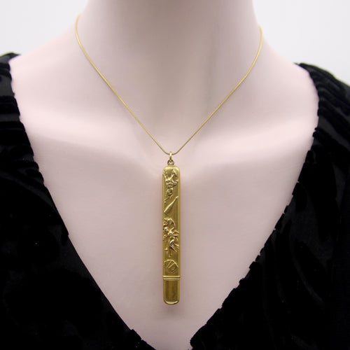 Pendentif Battin & Co. - Étui à crayon édouardien en or 14k 58 Facettes A1002C