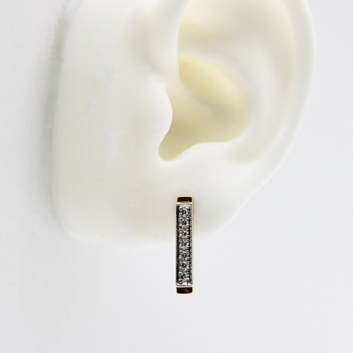 Boucles d'oreilles Boucles d’oreilles barre en or jaune et blanc 14K et diamants 58 Facettes
