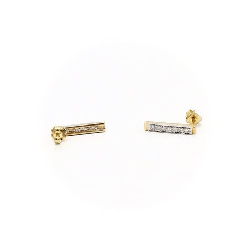 Boucles d'oreilles Boucles d’oreilles barre en or jaune et blanc 14K et diamants 58 Facettes