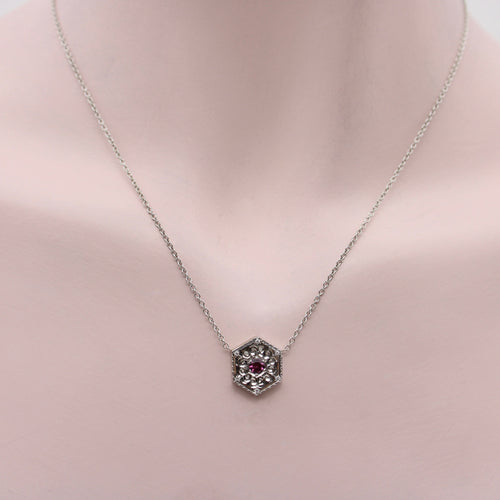 Collier Michael von Krenner - Collier médaillon hexagonal en or blanc 14 carats et tourmaline rose 58 Facettes