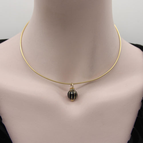 Boucles d'oreilles Vintage - Breloques ou rehausseurs de boucles d’oreilles en or jaune 14K, émail noir et verre 58 Facettes A1000Y