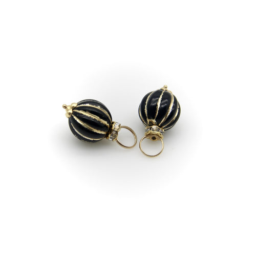 Boucles d'oreilles Vintage - Breloques ou rehausseurs de boucles d’oreilles en or jaune 14K, émail noir et verre 58 Facettes A1000Y