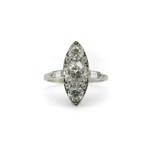 Bague 57 Bague navette édouardienne en platine et diamants taille ancienne 58 Facettes