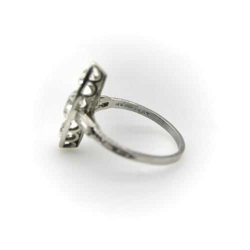 Bague 57 Bague navette édouardienne en platine et diamants taille ancienne 58 Facettes